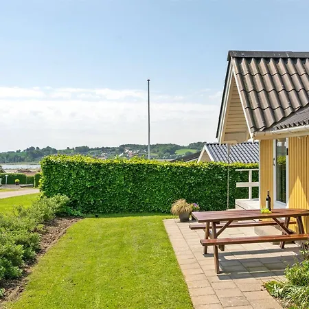 Holiday home Albantine - 150m From The Sea By Interhome *