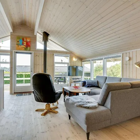 Holiday home Albantine - 150m From The Sea By Interhome *